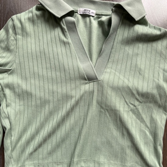 Ardene Collared Crop Long Sleeve - Picture 2 of 3